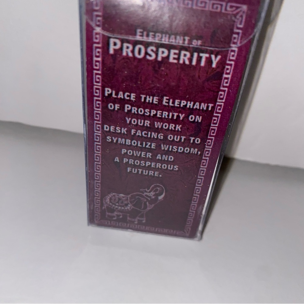 Gold Elephant Keychain - Picture 2 of 2